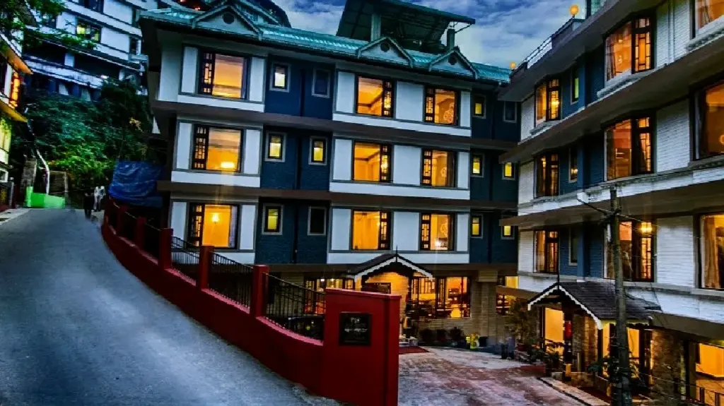 Muscatel Grand Silk Route Gangtok